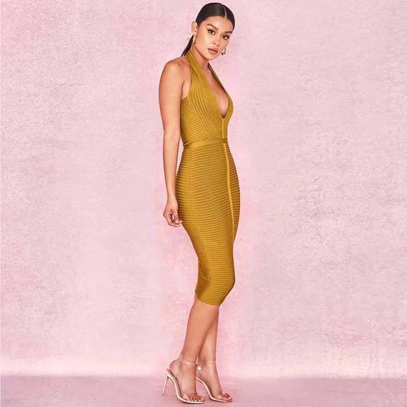 Woman’s Dresses - Picture 6 of 8